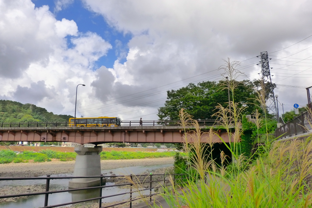 初秋の牛越橋