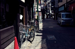 真昼の酒場通り