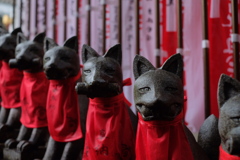 雨の豊川稲荷東京別院