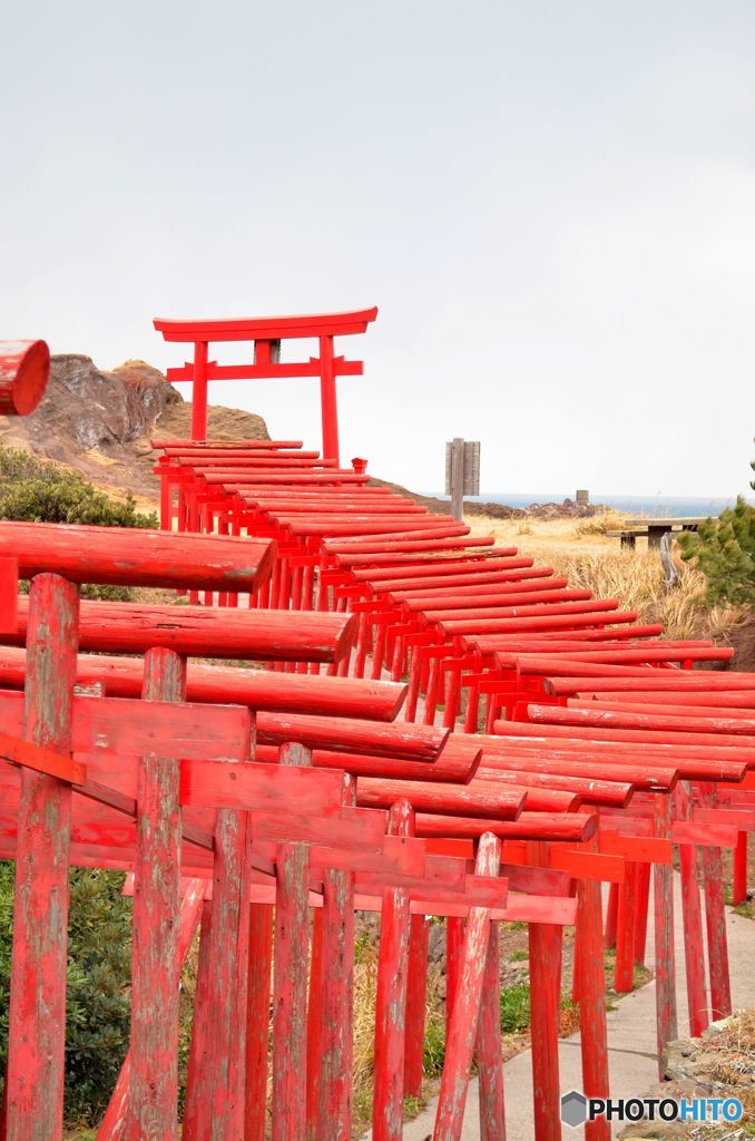 山口県長門市油谷にあります元乃隅稲成神社（もとのすみいなりじんじゃ）・２