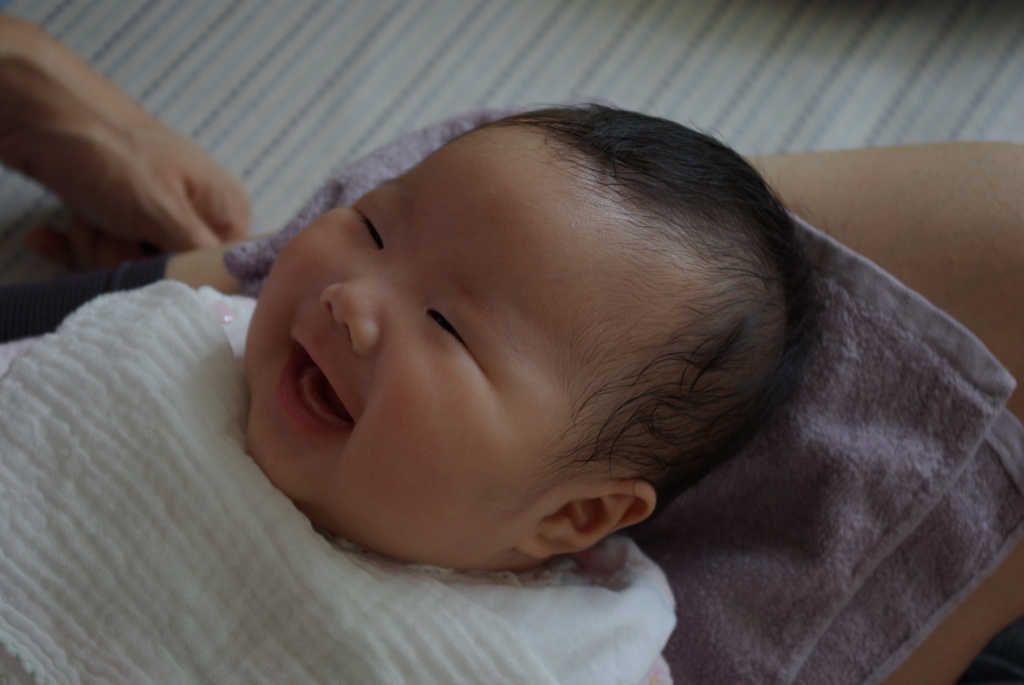 生後二ヶ月にして笑顔