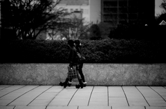 『同調』