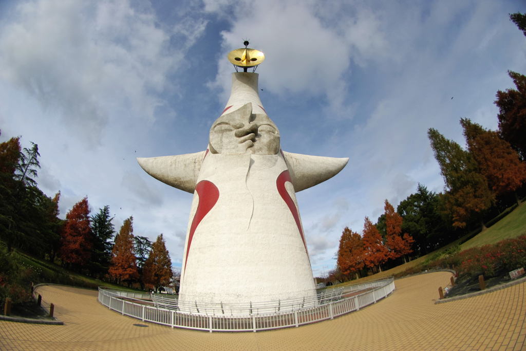 8㎜魚眼で太陽の塔