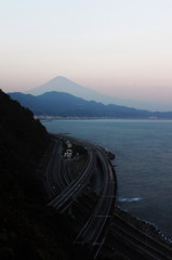 広重も見た富士-夕暮れ-