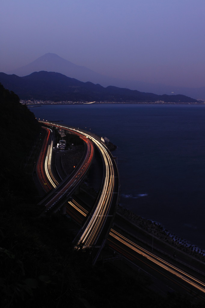 広重も見た富士-家路-