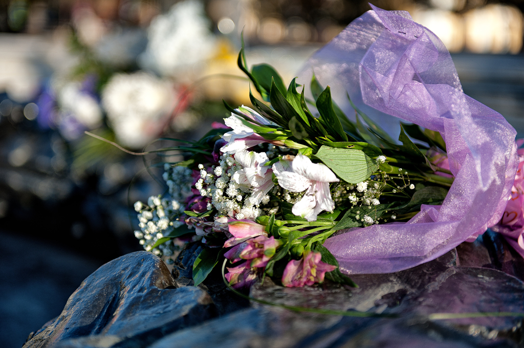 A bunch of flowers on the ring