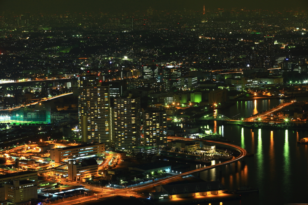 a nightview from 273 meters high