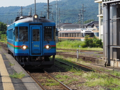 夏の丹鉄01_新・旧車両