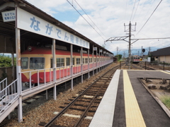ながでん2000系と東急車