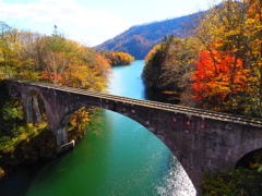 秋の第三音更川橋梁_01