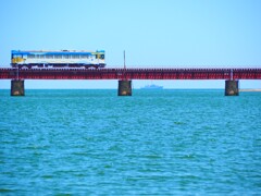 夏の由良川橋梁03_海の京都