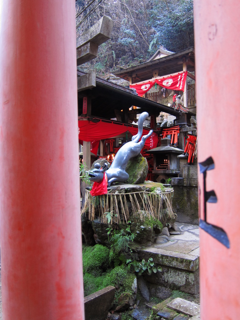 神か獣か