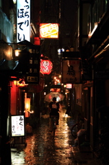 雨の法善寺横丁