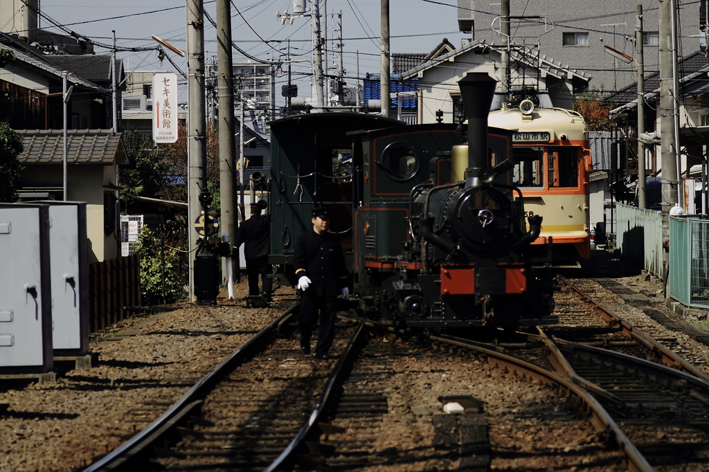 車掌と坊ちゃん列車