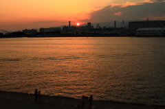 夕刻の大阪港