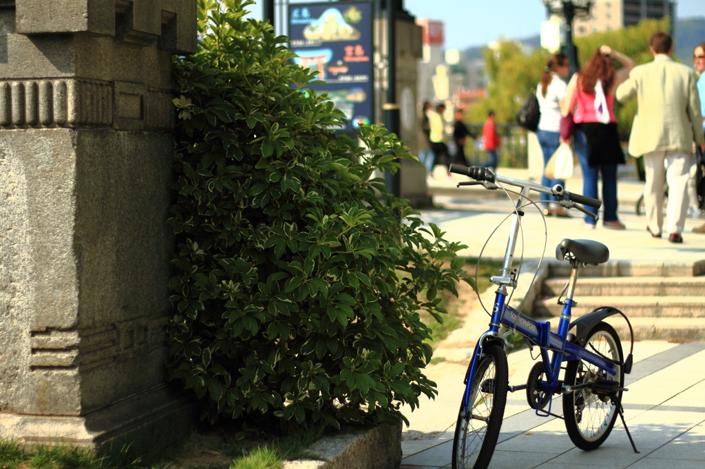 青い自転車