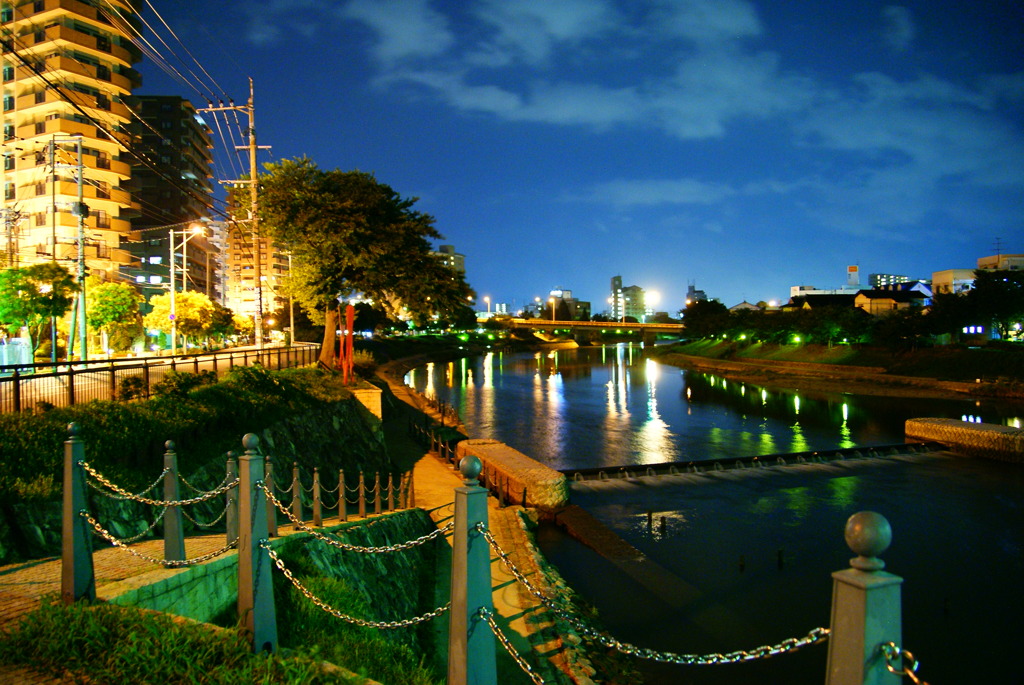 真夜中の那珂川03
