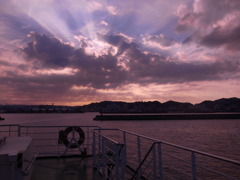 雲から漏れる光