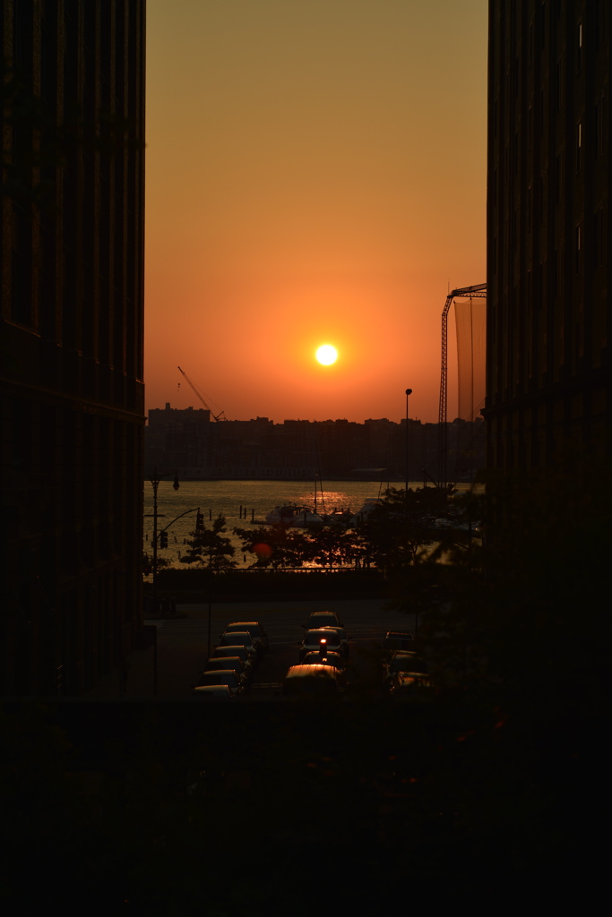 谷間の夕焼け