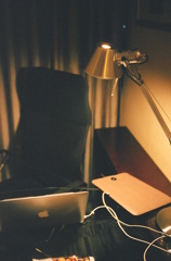 出張に休みなし