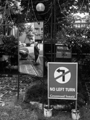 NO LEFT TURN