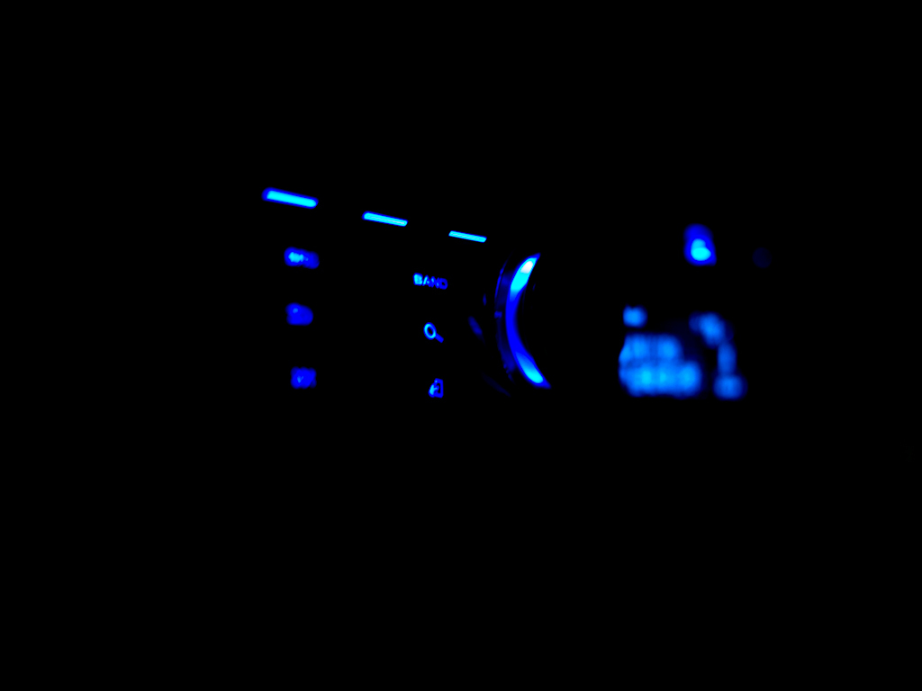 カーオーディオ