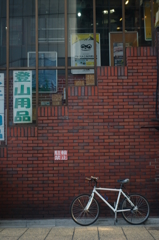 自転車のある街角