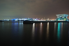 新旧桟橋の夜景