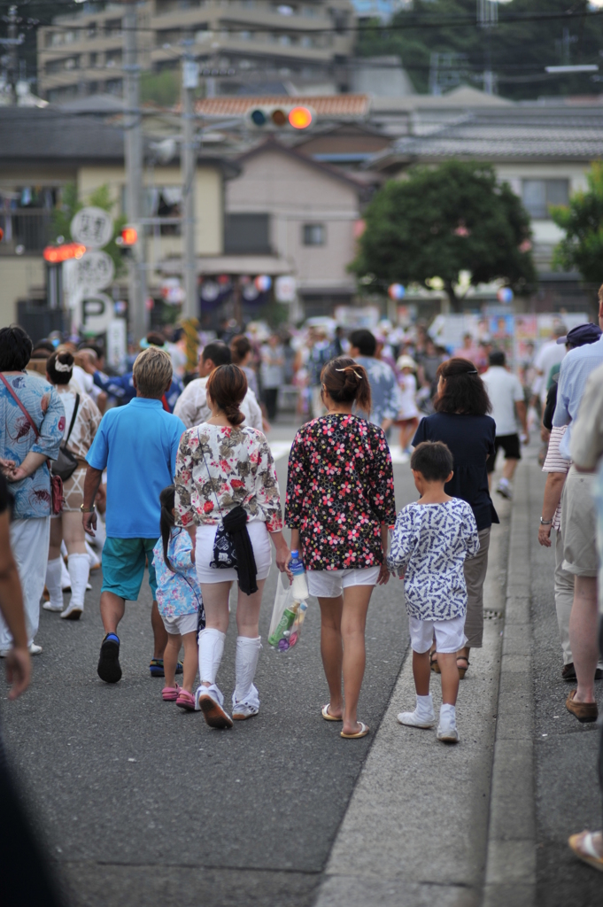 祭りへの道