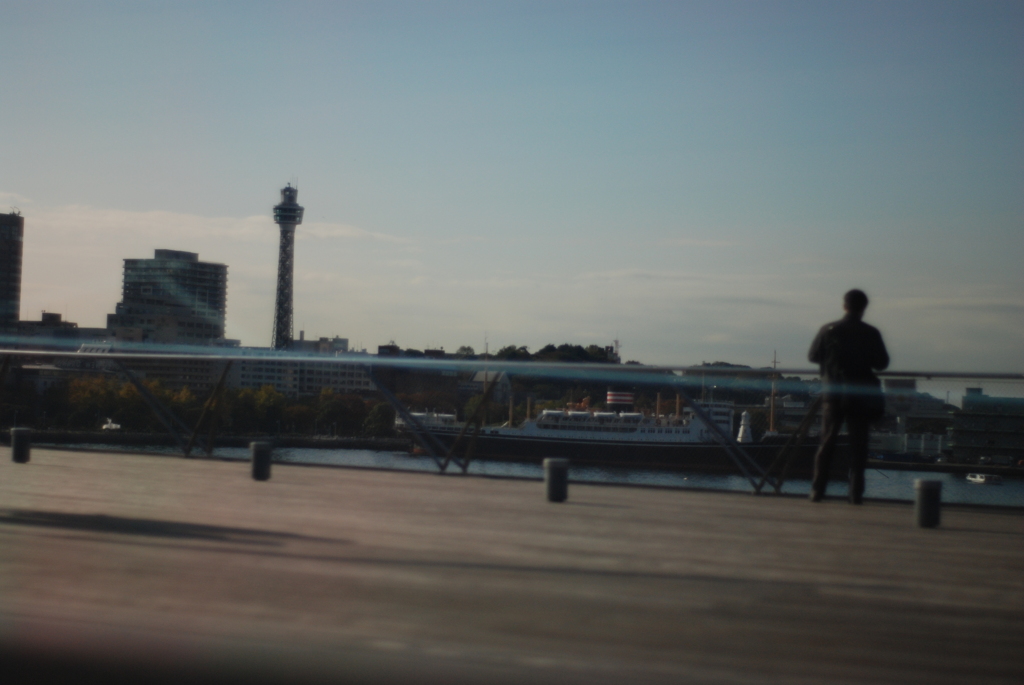 左右が逆の横浜