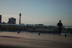 左右が逆の横浜