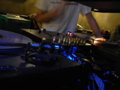DJ