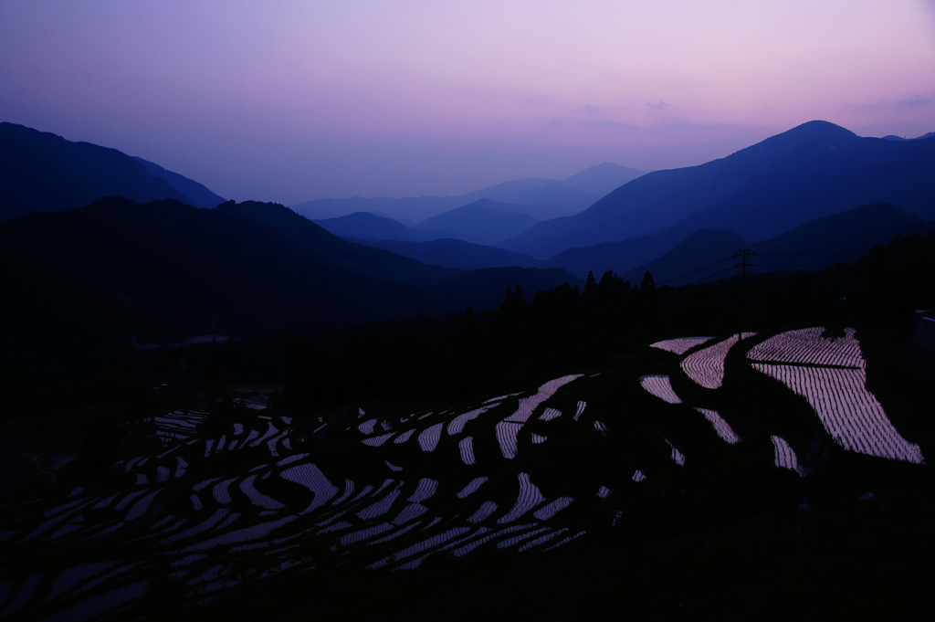 棚田の夕暮れ