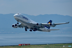 関西国際空港にて