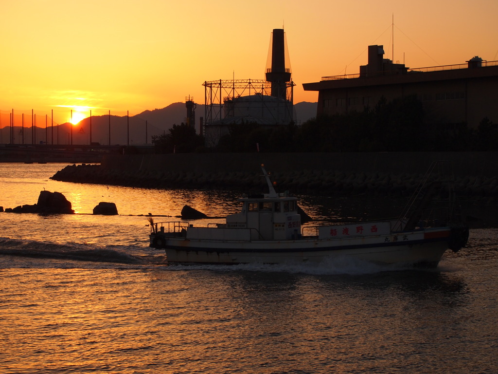 渡船　夕景