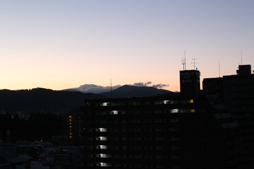 暁