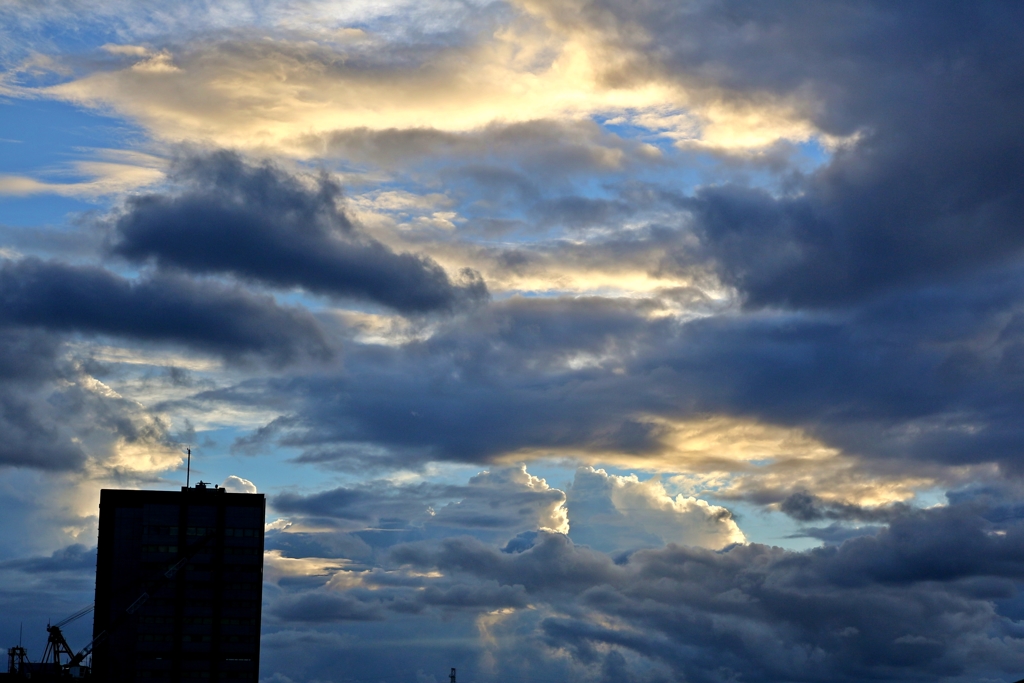 奥行がある雲