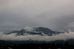 低い雲