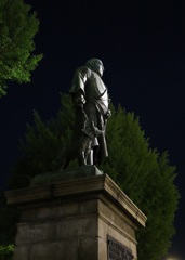 夜の西郷さん
