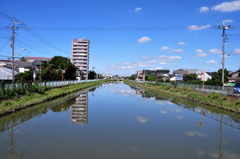 鏡面の町