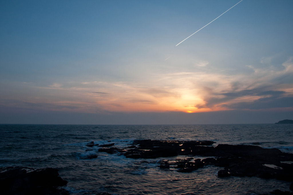 夕暮れへと向かう