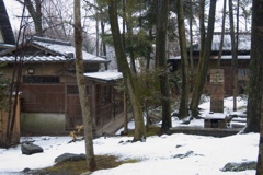 雪中の古民家