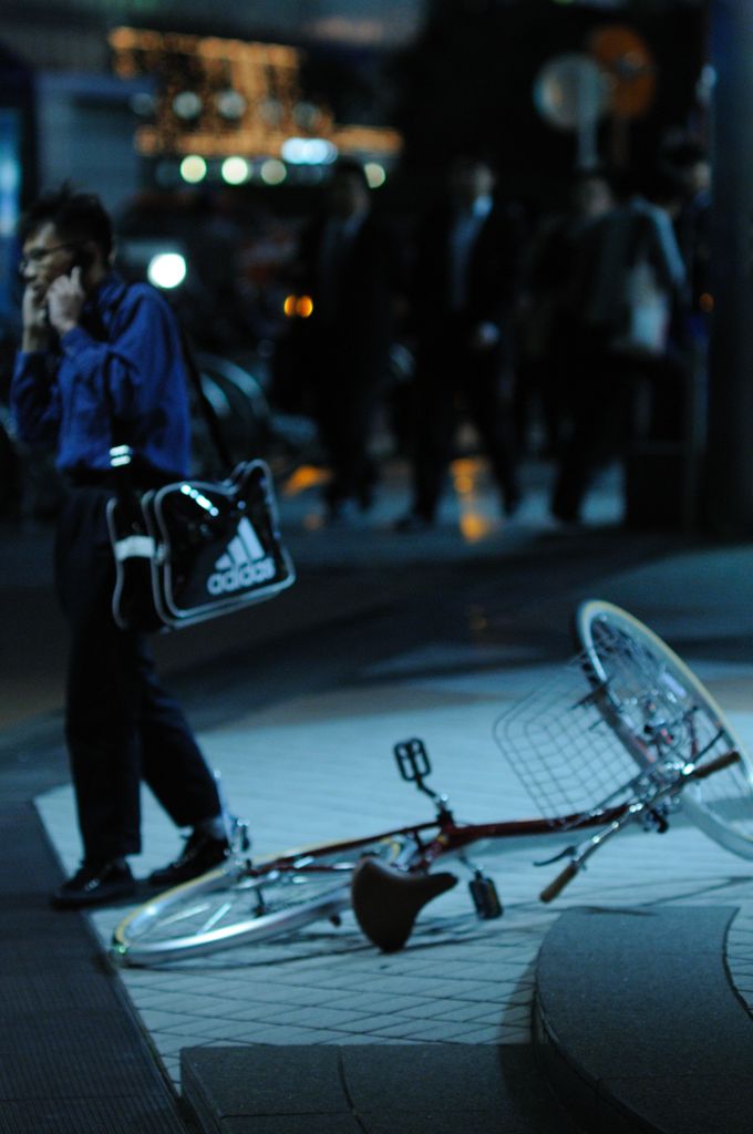 倒れた自転車