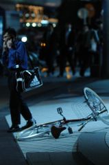 倒れた自転車