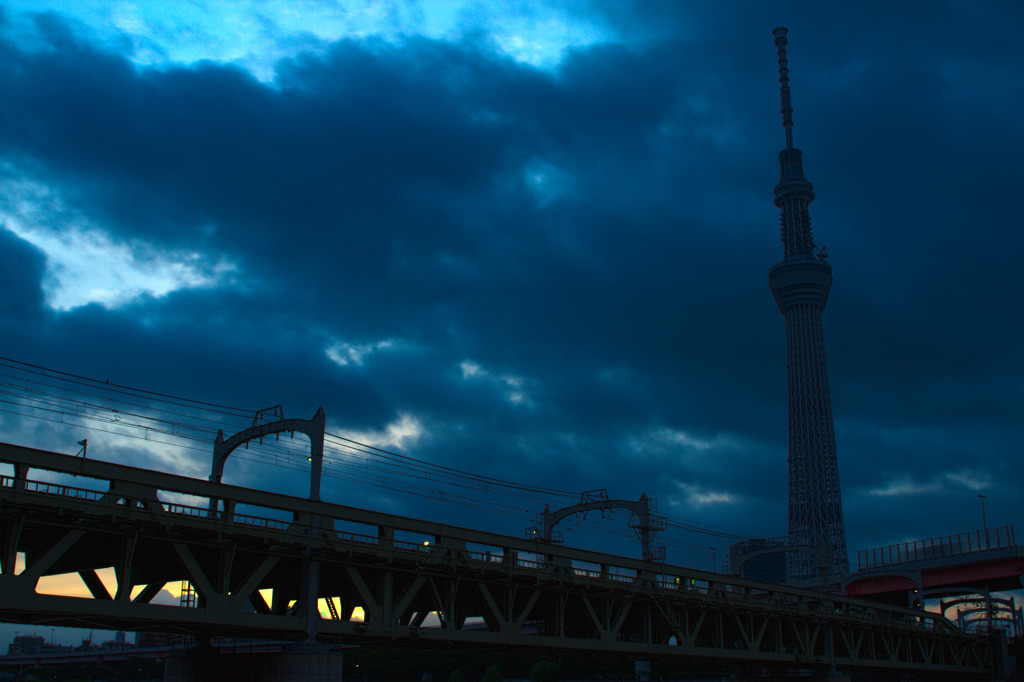 夜明け前