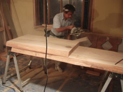 日光杉無垢板カウンター取付作業２