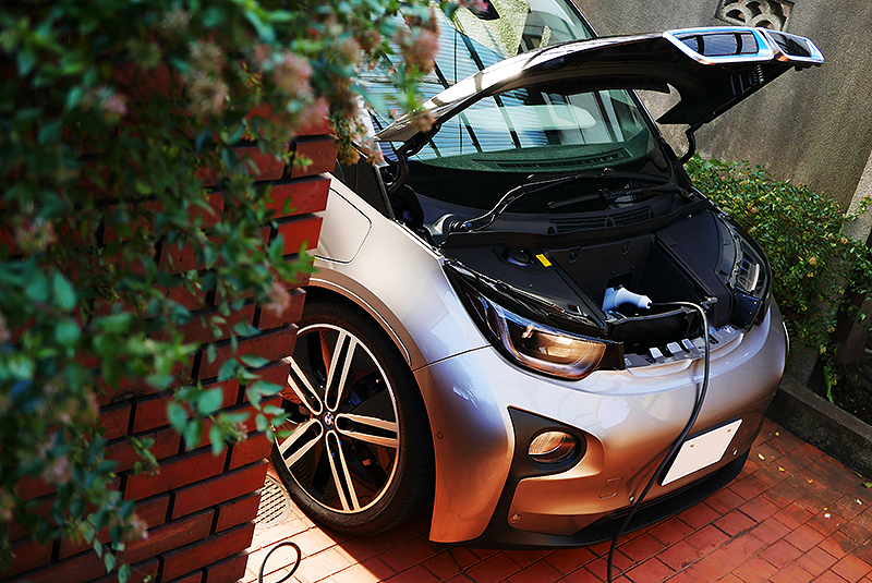 家ではいつも繋がれている！