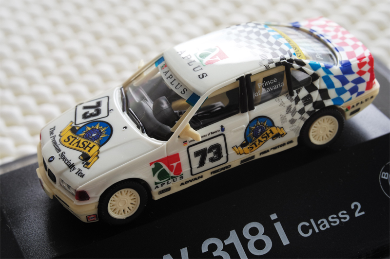 マクロアダプターは寄れる