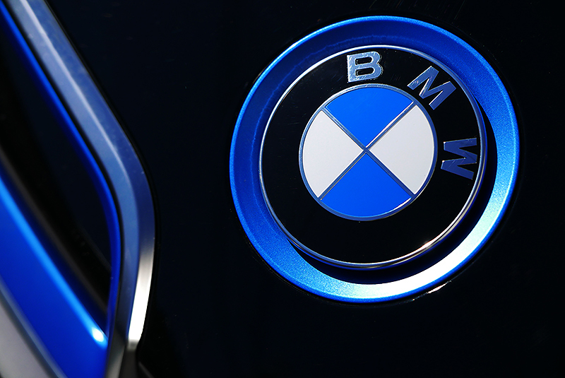 ブルーが電気の証