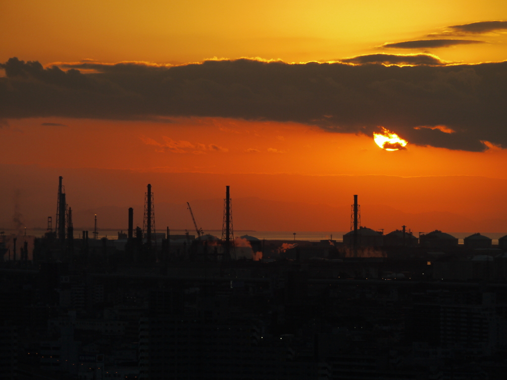 工業地帯の夕暮れ